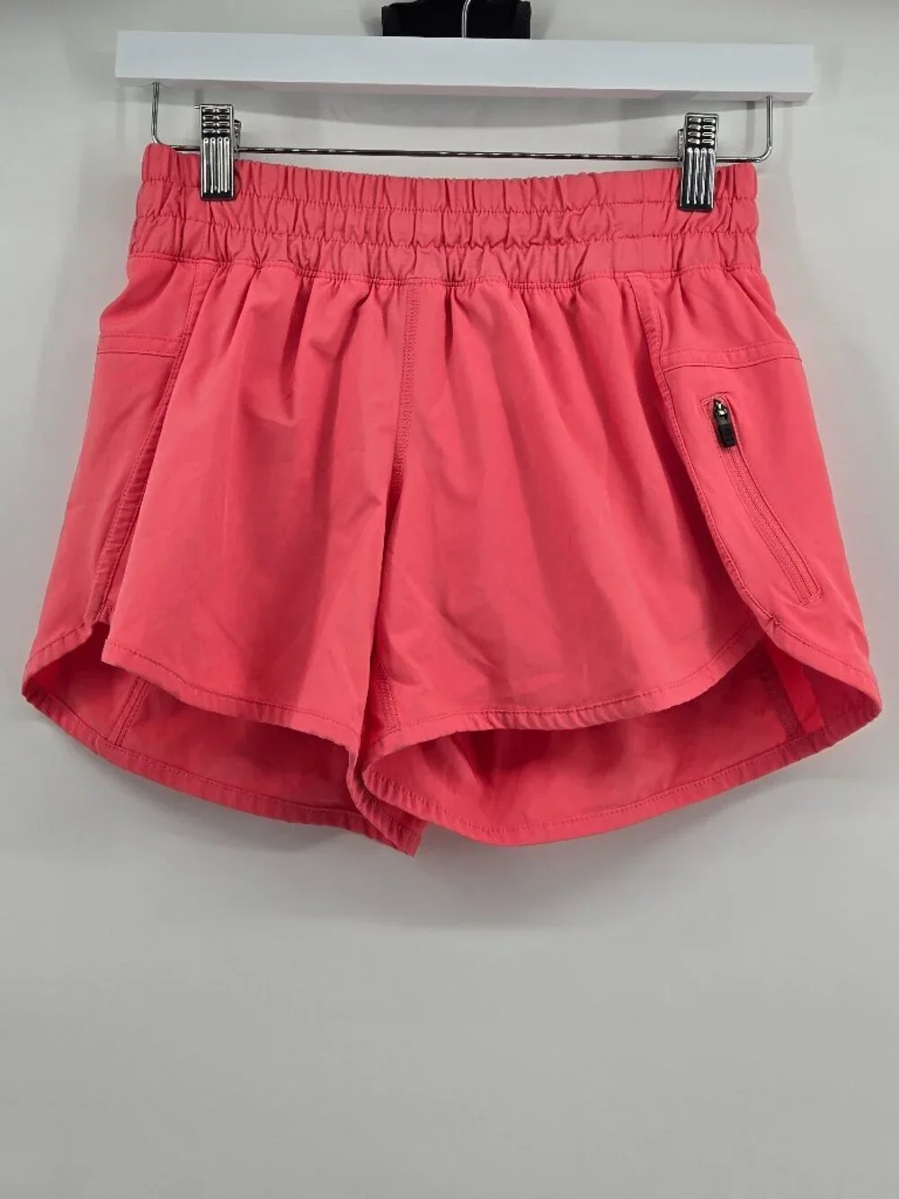 Lululemon Tracker Short IV 4